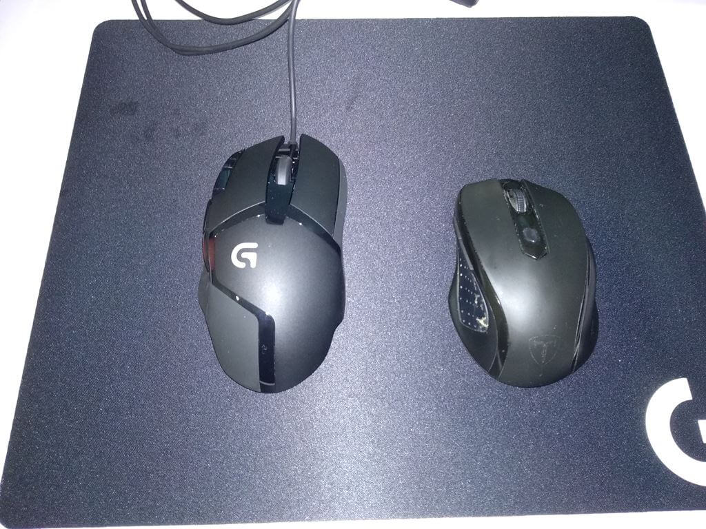 G402とOEMマウスの大きさを比較